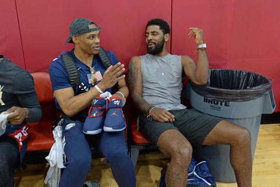 马拉多纳的心脏现位于警察局的病理解剖学部门，受到安全保护（马拉多纳心脏由警方法医部门保管，安保严密）