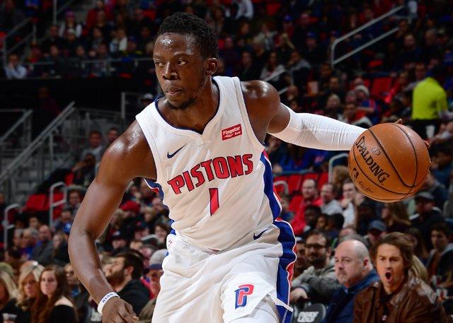 NBA常规赛战报：湖人客场险胜太阳,（NBA常规赛快讯：湖人客战太阳惊险告捷）