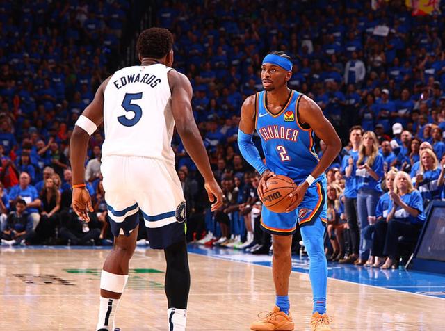 斯洛特：对阵皇马这种球队要持续压迫，绝不能在防线后留空间（斯洛特：对皇马要全程施压，防线身后不能给空间）