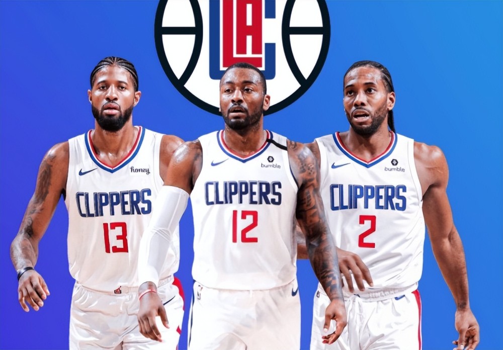 詹姆斯篮板抢断关键时刻锁定胜局（詹姆斯关键篮板与抢断锁定胜利）