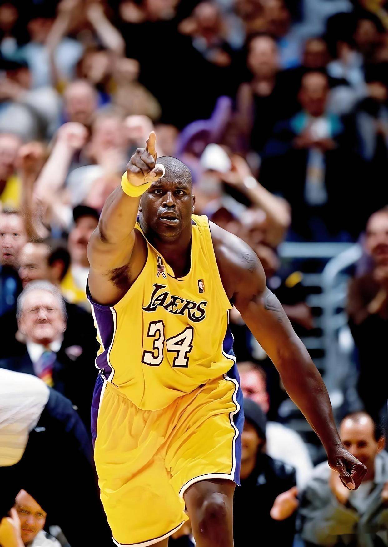 经纪人：那不勒斯今夏也有意博尼，但奥西利奥起了决定性作用（经纪人：今夏那不勒斯也曾追逐博尼，奥西利奥发挥关键作用）